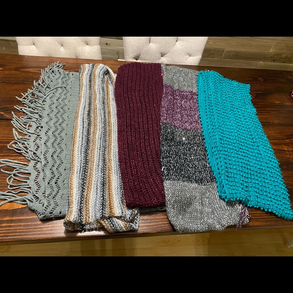 Lot of 5 infinity scarves